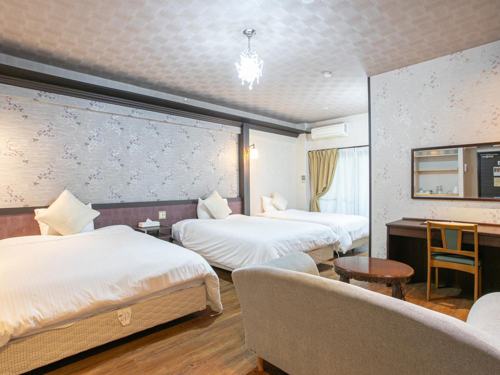 Yufuin Besso Shikisai Hotel Rom bilde
